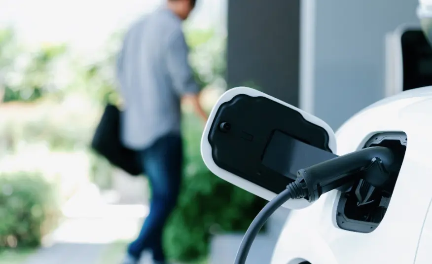Perawatan Baterai Mobil Listrik agar Tahan Lama yang Tepat